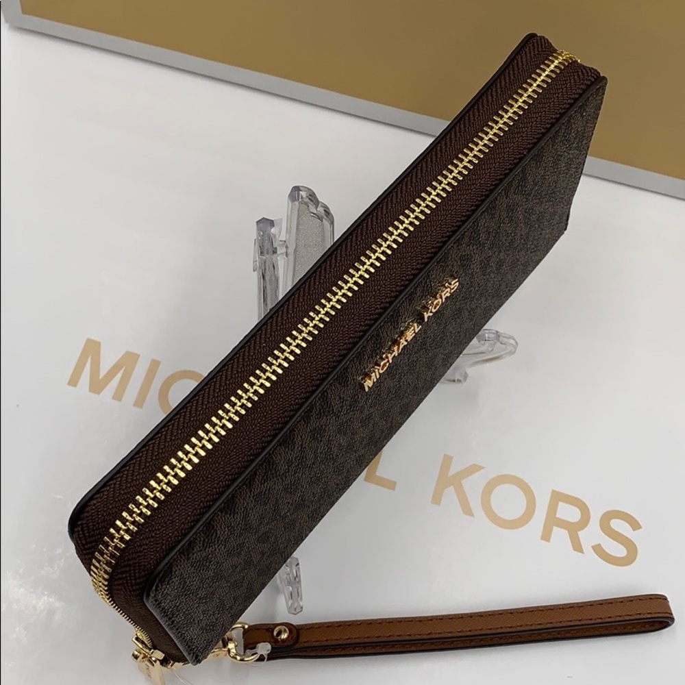 MICHAEL KORS Jet Set Travel Continental Zip Wristlet Phone Holder Wallet NWT - Picture 7 of 11